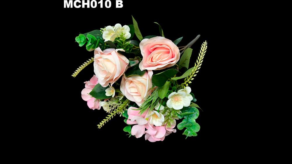 Ramo fino de rosa con hortencia. Mide 43 cm B