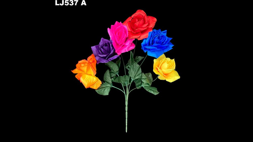 Ramo de rosa satinada *6. Flor de 9 cm A