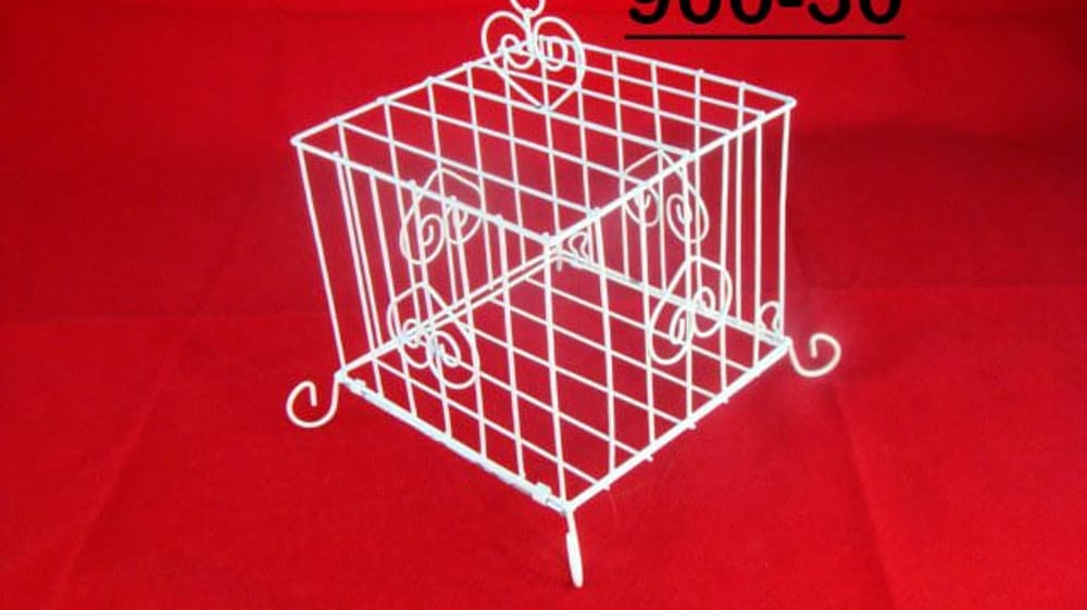 jaula cuadrada con corazón 22 cm alambrón 