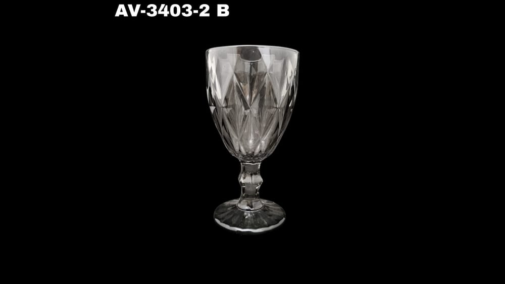 Copa vino diamond 250 ml. Mide 16.5 cm  CAJA CON 48