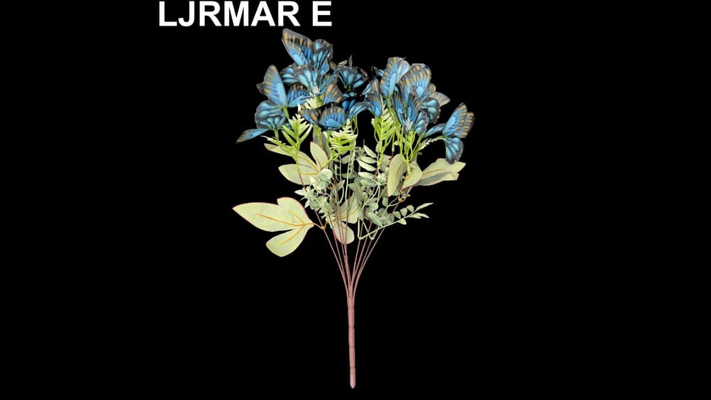 Ramo mediano mariposas y follaje *9 mide 50 cm  E