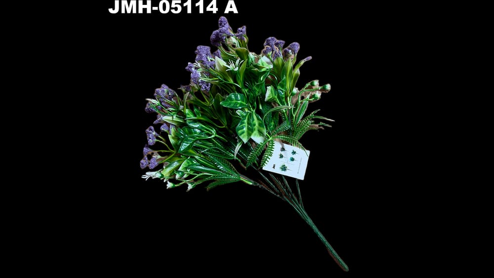 Ramito de flores mini. Mide 30 cm A
