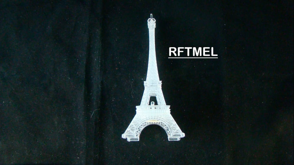 torre mini eiffel con luz de 13cm 