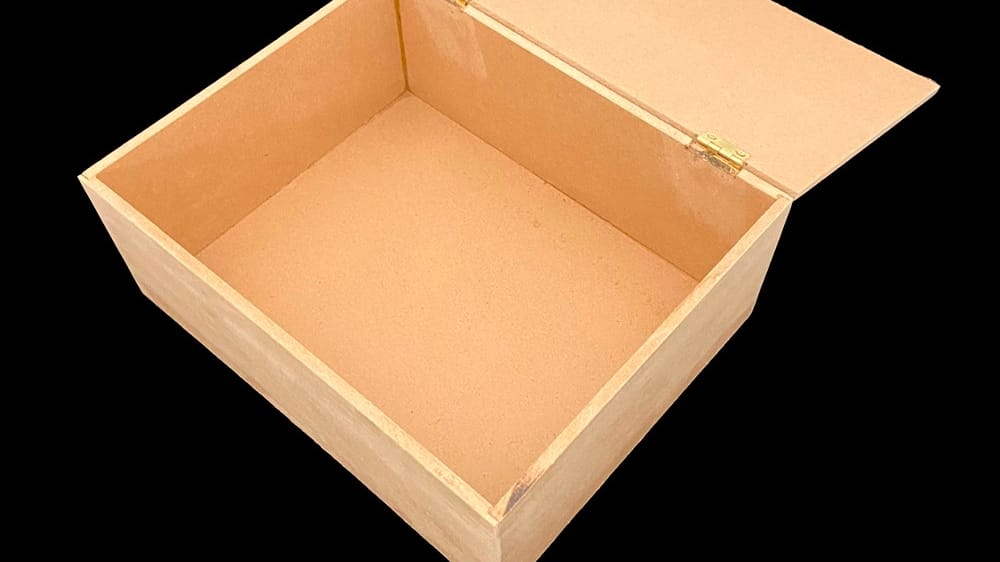 caja con bisagra 20*25+10 