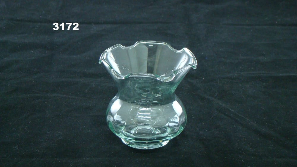 campana petalo base plana VIDRIO 9cm alto 