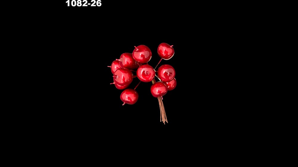 Racimo de cerezas con 12. Cada cereza mide 2 cm