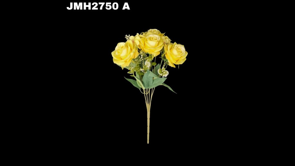 Ramo mediano Rosa *4 con hortencia. Mide 37 cm