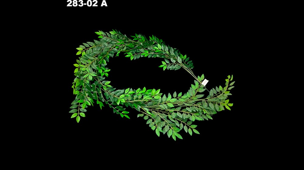 Colgante de follaje tipo ficus. Mide 2 metros